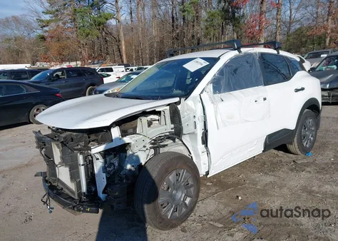 2025 Nissan Kicks S Fwd z USA, uszkodzony, nr VIN 3N8AP6BAXSL376353